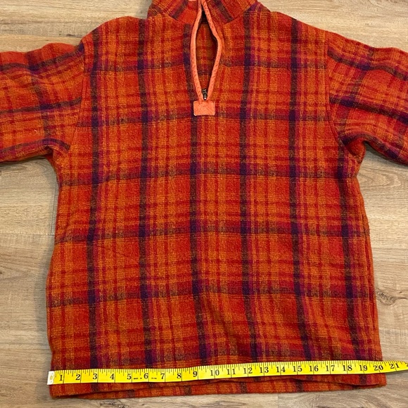 Beautiful fleece sweater - Picture 6 of 8